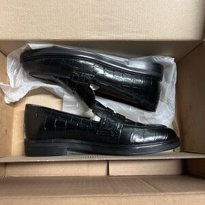 Flattered Sara leather croc loafer 7